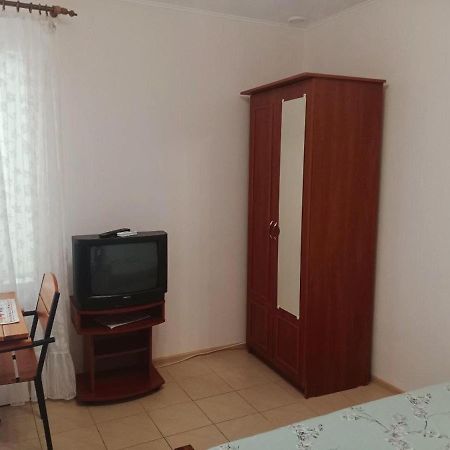 Mini-Hotel Luch Odessa Exteriör bild
